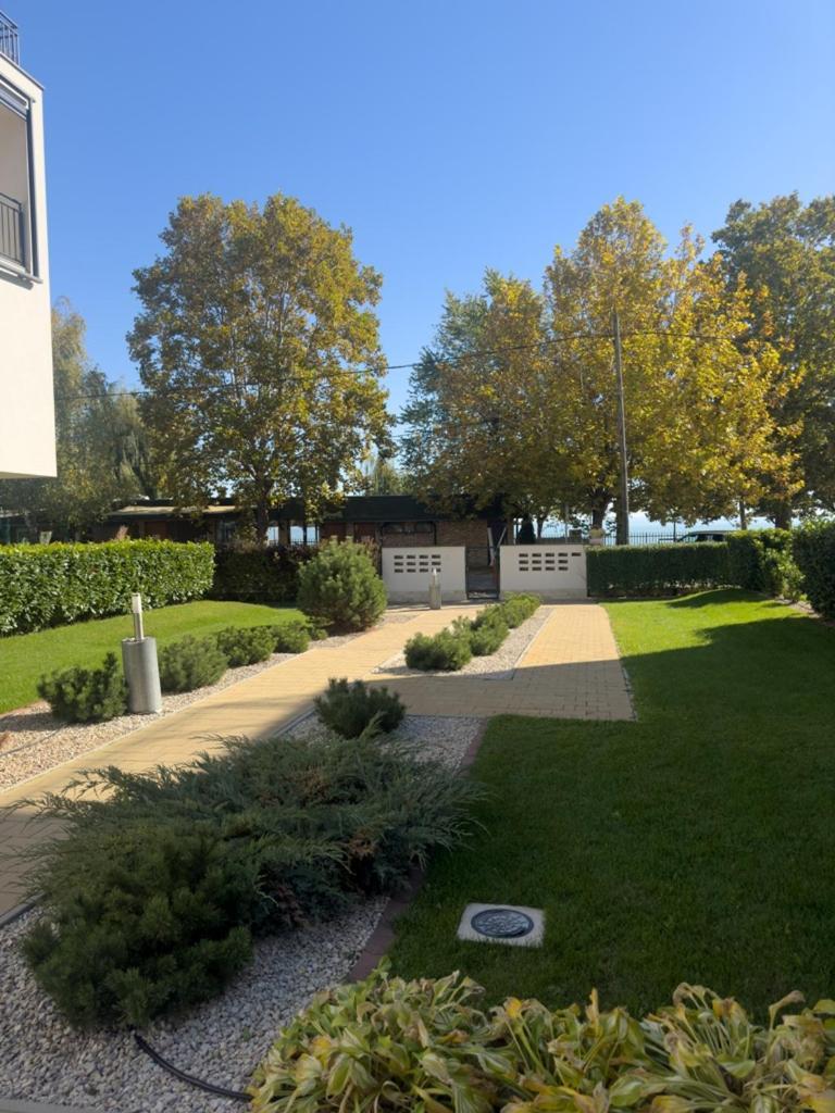 Admiral Apartman Csopak Exterior photo